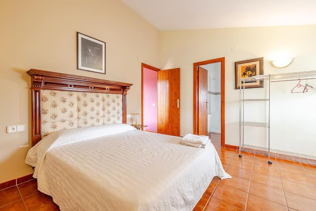 Vila Hort De La Cinteta Alcover Exteriér fotografie